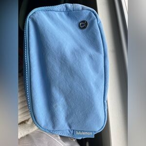 Lululemon Everywhere Belt Bag
